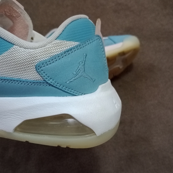 Nike Jordan Air 200e - Picture 10 of 12